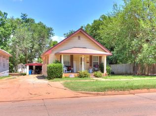 709 S Main St, Kingfisher, OK 73750
