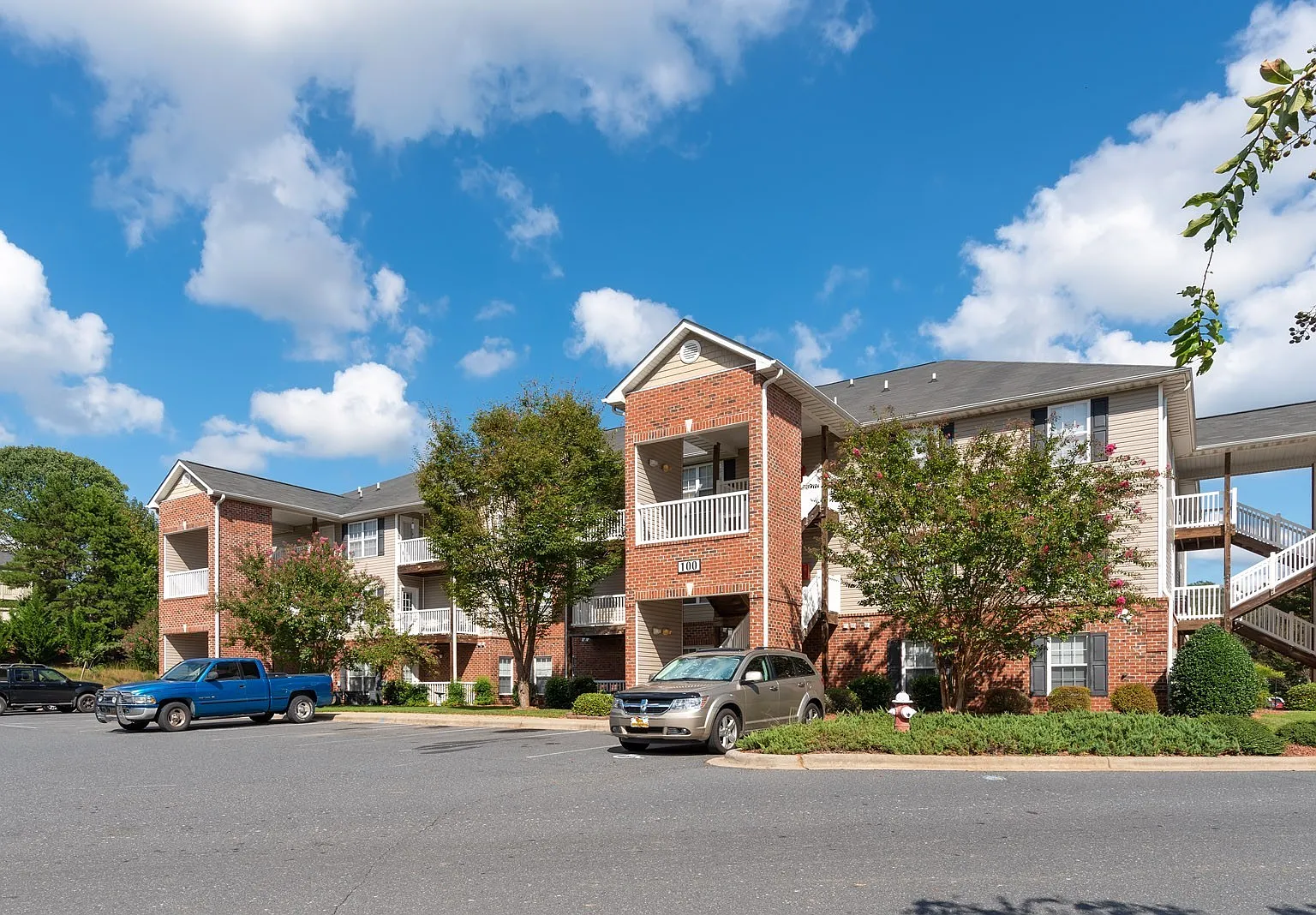 Madison Heights Luxury Apartments — Photo 3