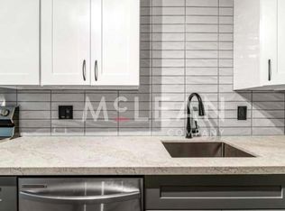 2809 N Los Felices Cir E #212, Palm Springs, CA 92262