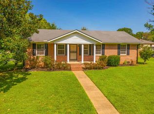 5 Ridgeview Dr, Jackson, TN 38301