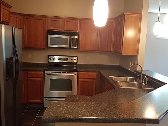 5th image of 1635 N College Ave APT 3