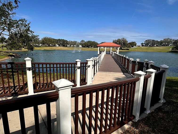 1540 Hillcrest Dr — Photo 4