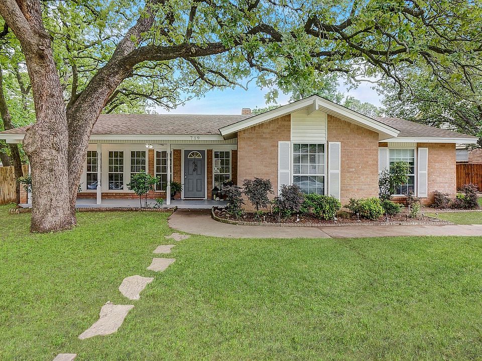 719 White Oak Ln, Arlington, TX 76012 | Zillow