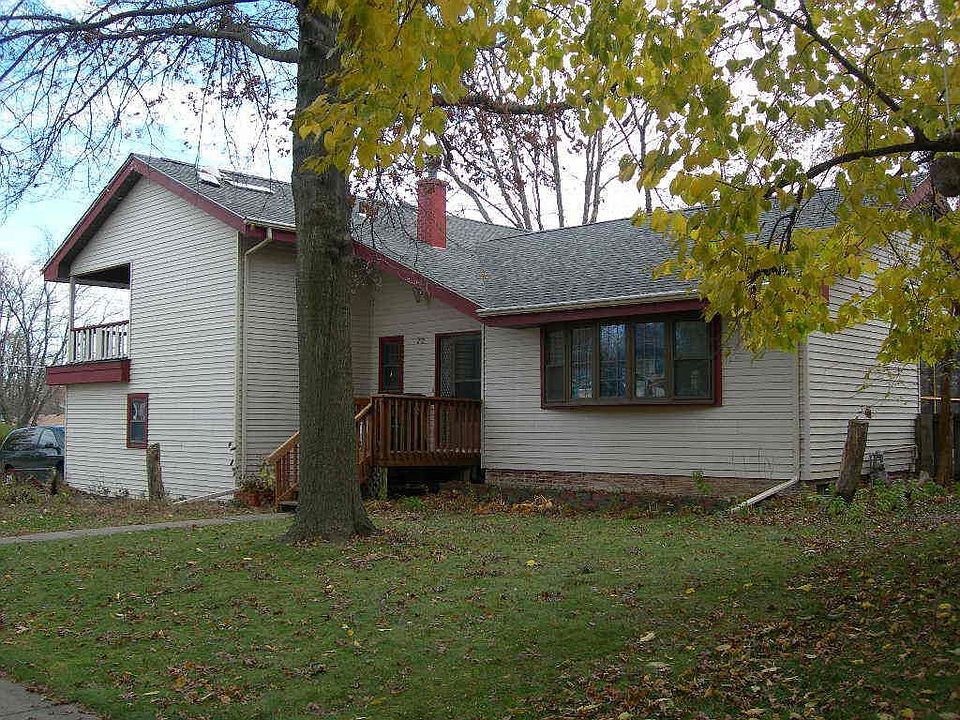 Front of house (north side)