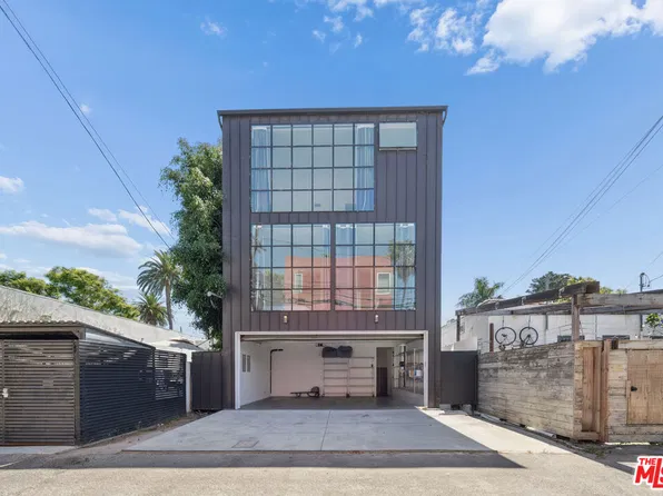1317 Cabrillo Ave, Venice, CA 90291