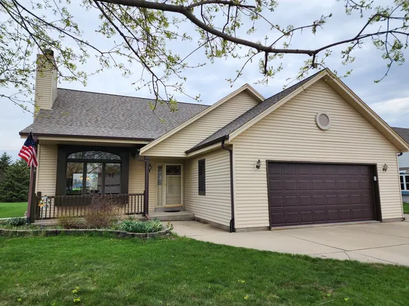 540 Small Farm ROAD, Mukwonago, WI 53149