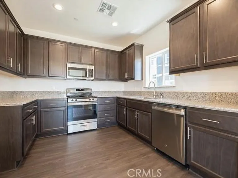 5070 Palisade Ave — Photo 2
