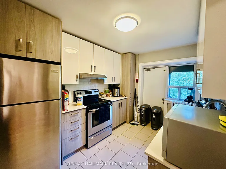 597 Saint Clair Ave W #3 — Photo 10