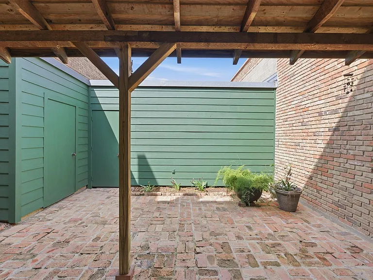 8614 Oakford Dr — Photo 33