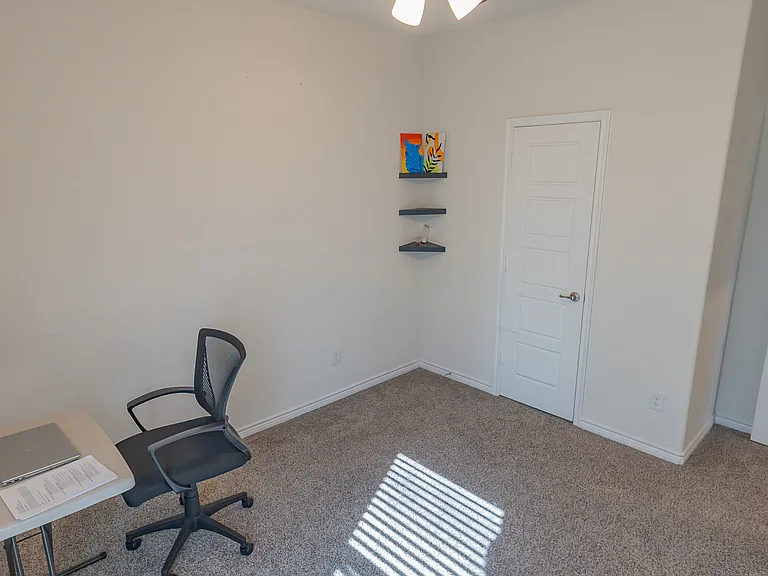 6321 Wales St — Photo 55