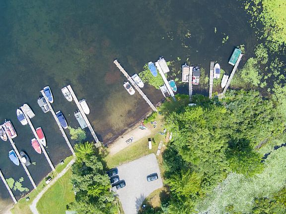 3rd image of 26 Shallow Beach Road