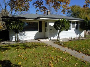 480 Summit Ave, Burlington, WI 53105