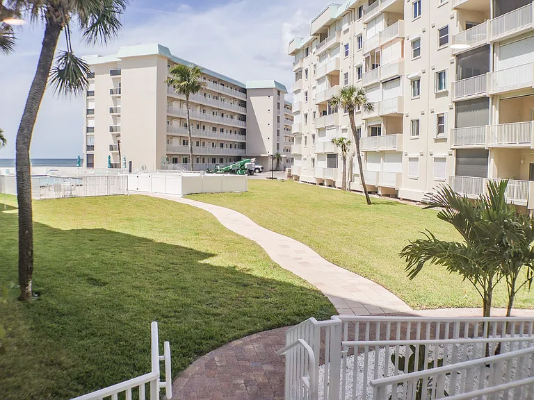 7400 Estero Blvd #100 — Photo 13