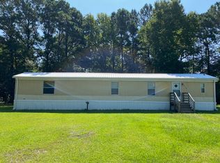 219 Clay Hill Rd, Sneads Ferry, NC 28460