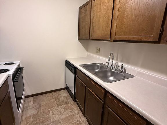 3rd image of 5625 Xerxes Ave S #25-106