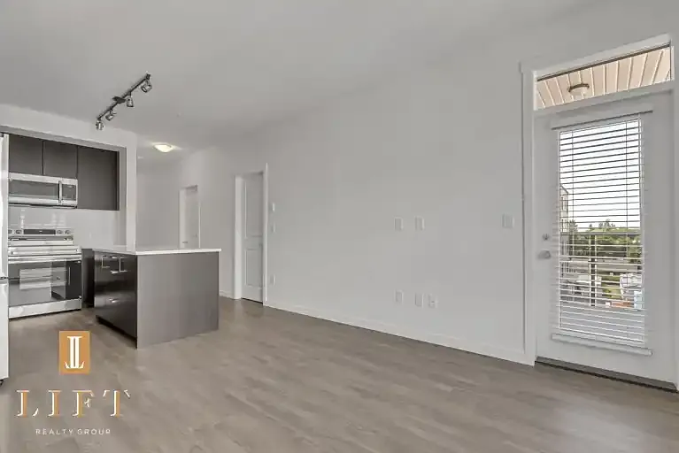 15735 85th Ave #507 — Photo 4