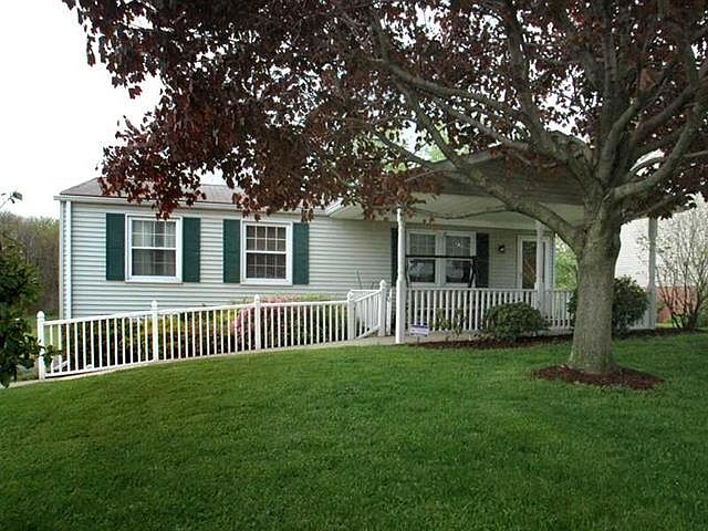 1st image of 12 Seneca Dr