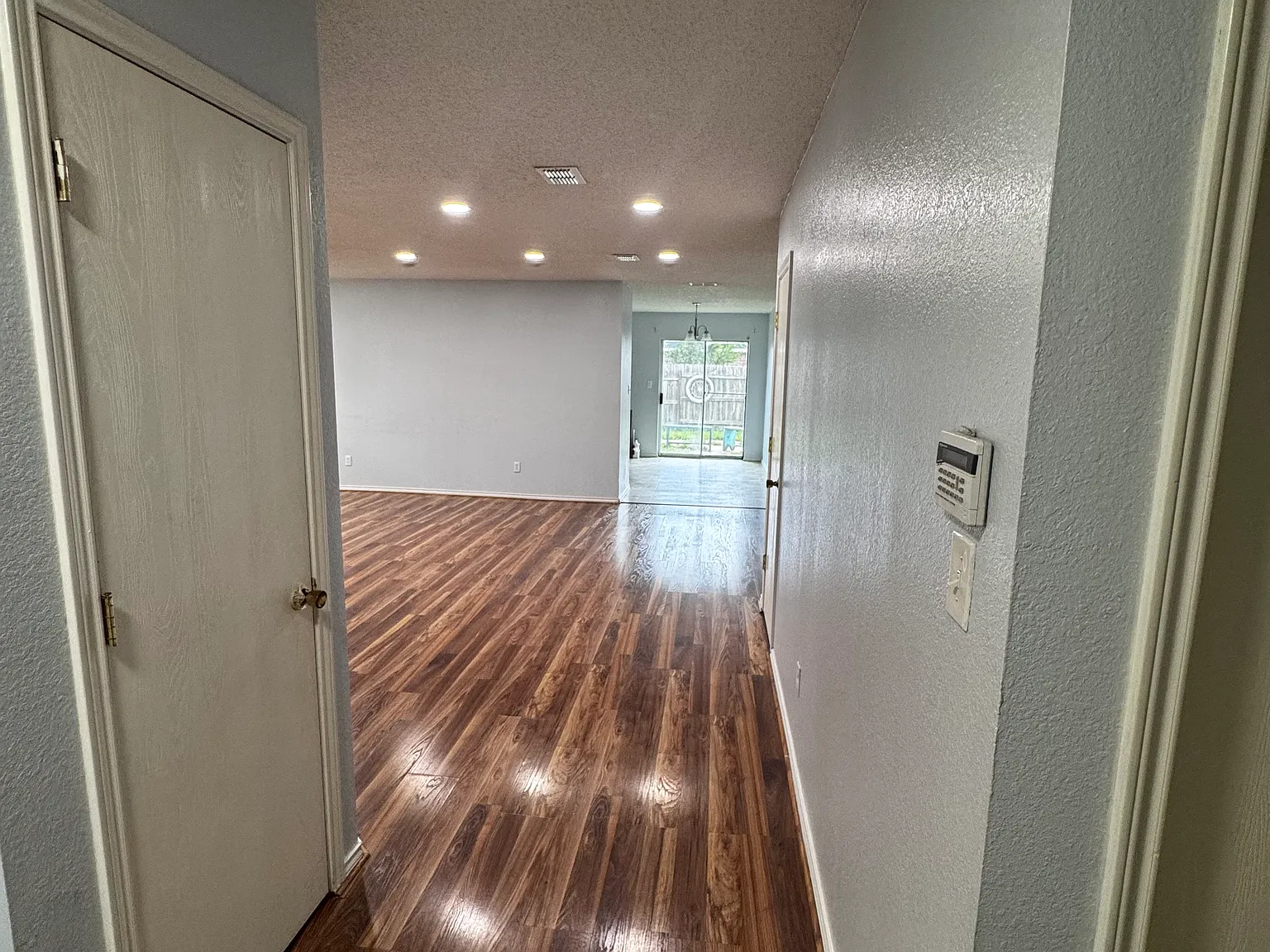 3 bed, 1586 sqft, $1,600 — Photo 2