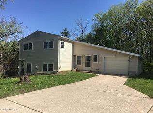 107 Zenith St, Lanesboro, MN 55949