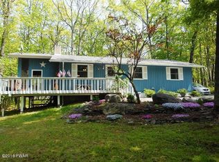 439 Canoebrook Dr, Hawley, PA 18428
