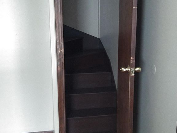 3rd image of 2048 N D St