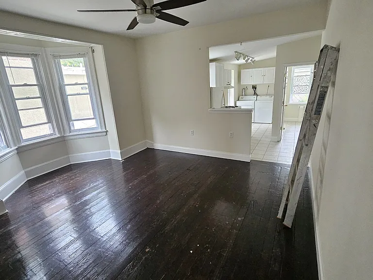 358 Washington Ave — Photo 5