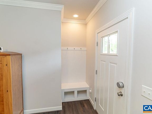 4th image of 157 Hickory Ridge Cir