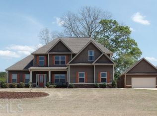 124 Fisherman Ln, Senoia, GA 30276
