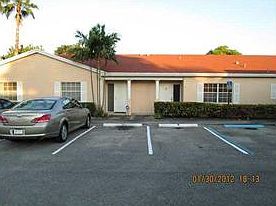 1st image of 930 NE 214th Ln APT 1