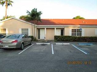 930 NE 214th Ln APT 1, Miami, FL 33179