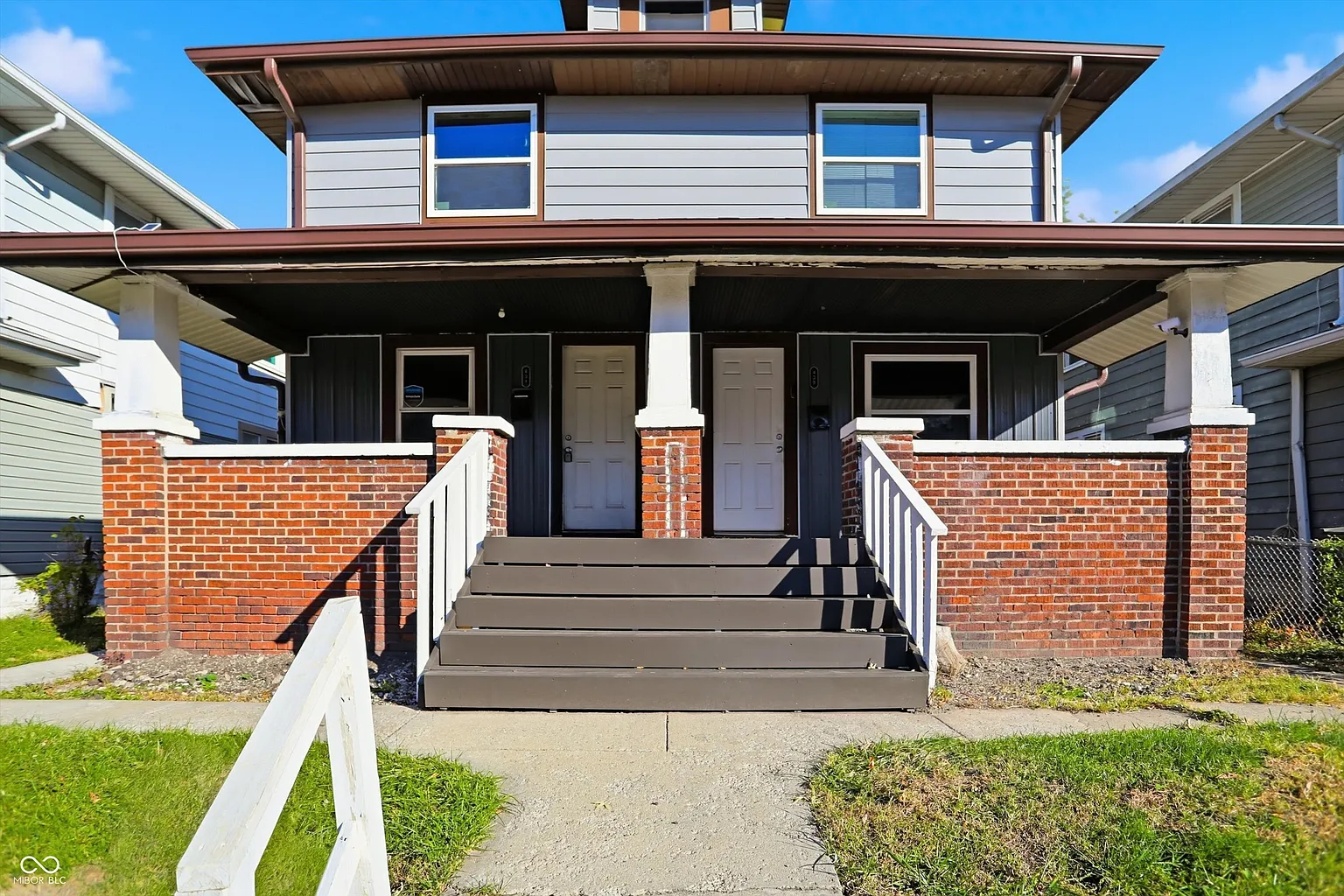 429 N Oakland Ave photo 1