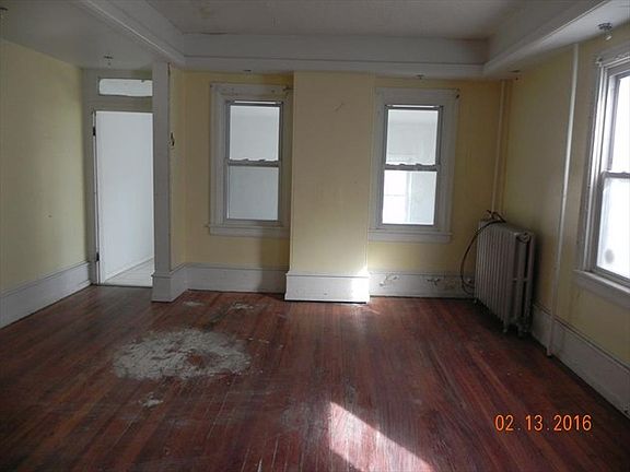 3rd image of 506 N Indiana Ave