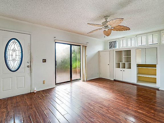 2nd image of 3665 Victoria Drive