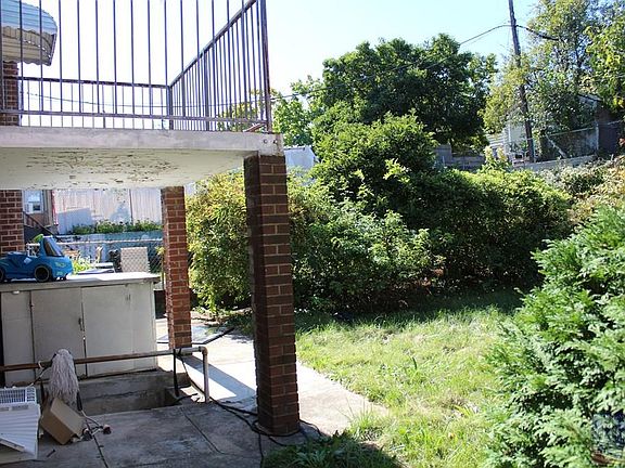 3rd image of 2515 Mickle Ave