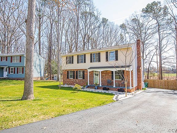2nd image of 9609 Rainbrook Dr