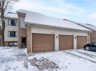 42376 Lochmoor St, Clinton Township, MI 48038
