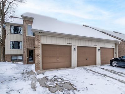42376 Lochmoor St, Clinton Township, MI, 48038