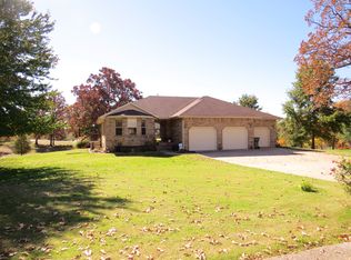 1315 Quail Run, Mount Vernon, MO 65712
