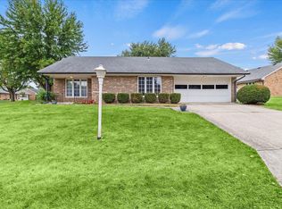 2137 Manhattan Blvd, Springfield, OH 45504