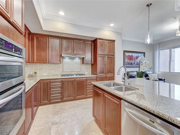 30 Via Mantova Unit 210, Henderson, NV 89011