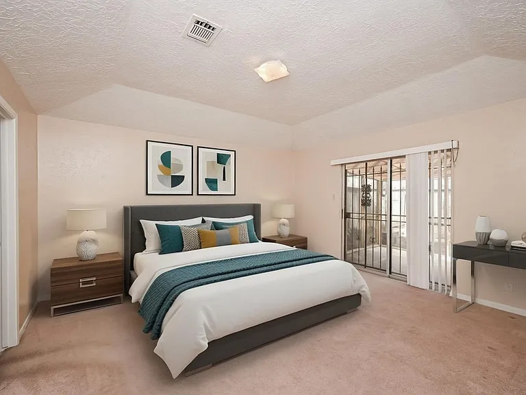 7918 Chancel Dr — Photo 10