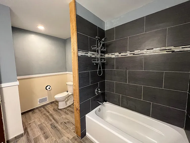 37 Haldane St #37 — Photo 10