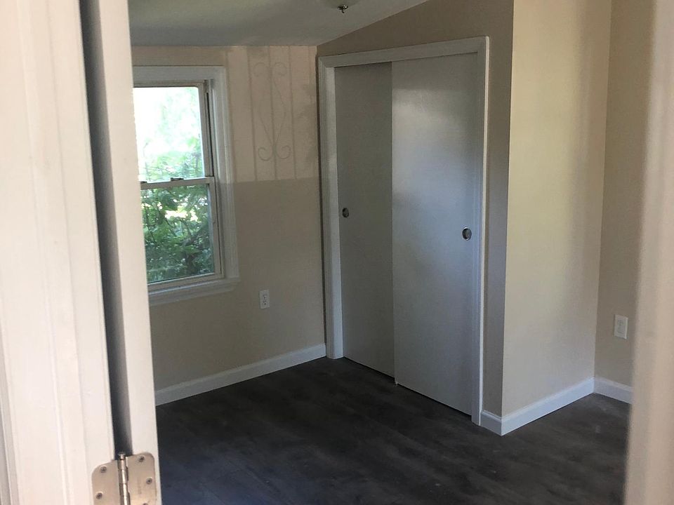 1st image of 250 W 19th Ave