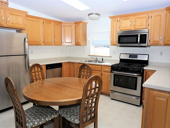 5th image of 25 Headlands Dr