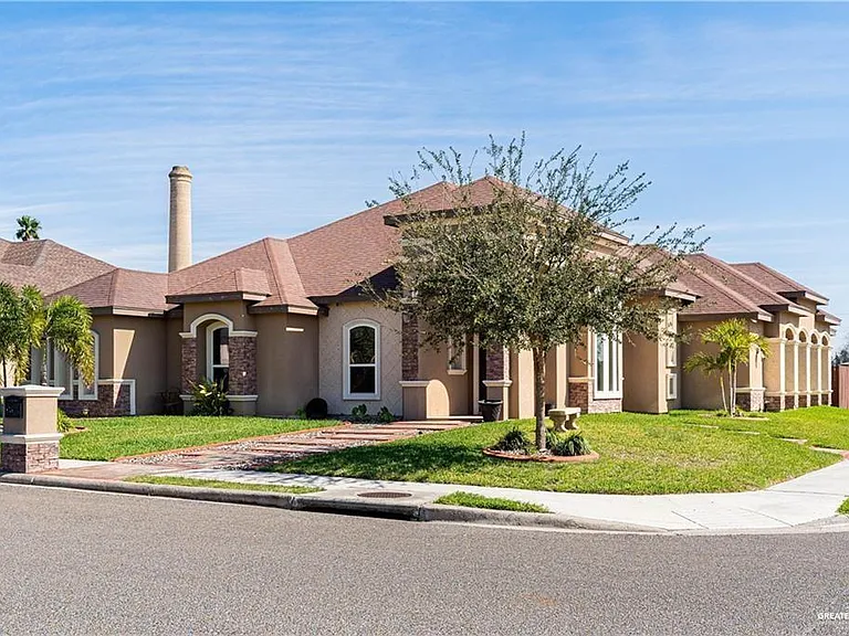 3312 Joycee Dr — Photo 2