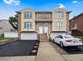 1019 Ponsi St #1019, Fort Lee, NJ 07024