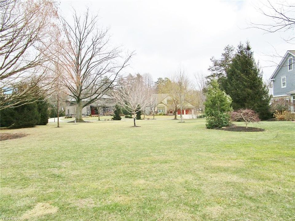 165 Lakehurst Dr, Bratenahl, OH 44108 Zillow