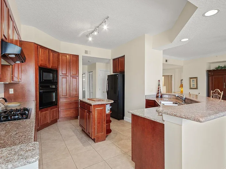 215 S Ocean Grande Dr #204 — Photo 12