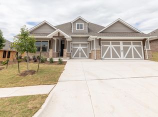 9009 Stark St, Edmond, OK 73007
