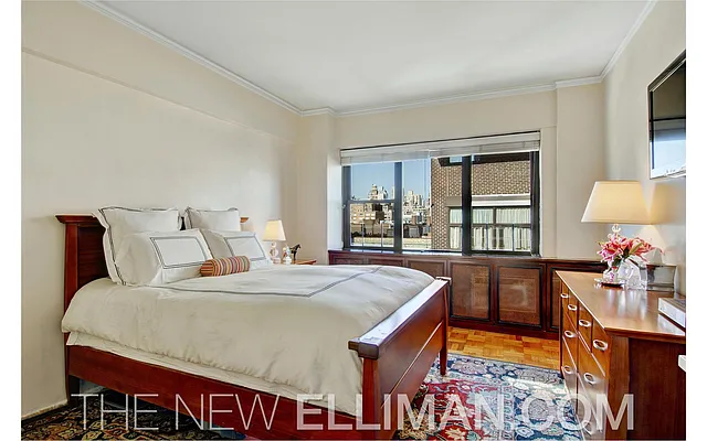 Sold by Douglas Elliman | media 4